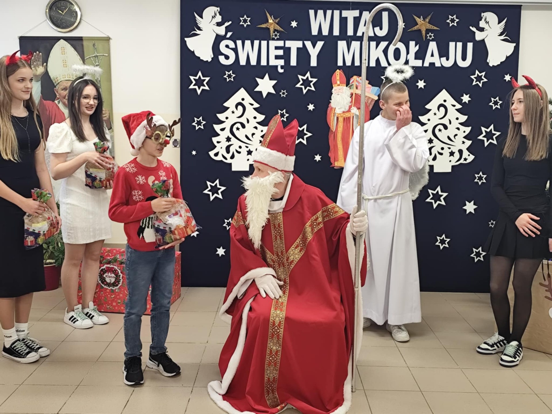 Hdimgde219c6db84183b183c93b98f0218c