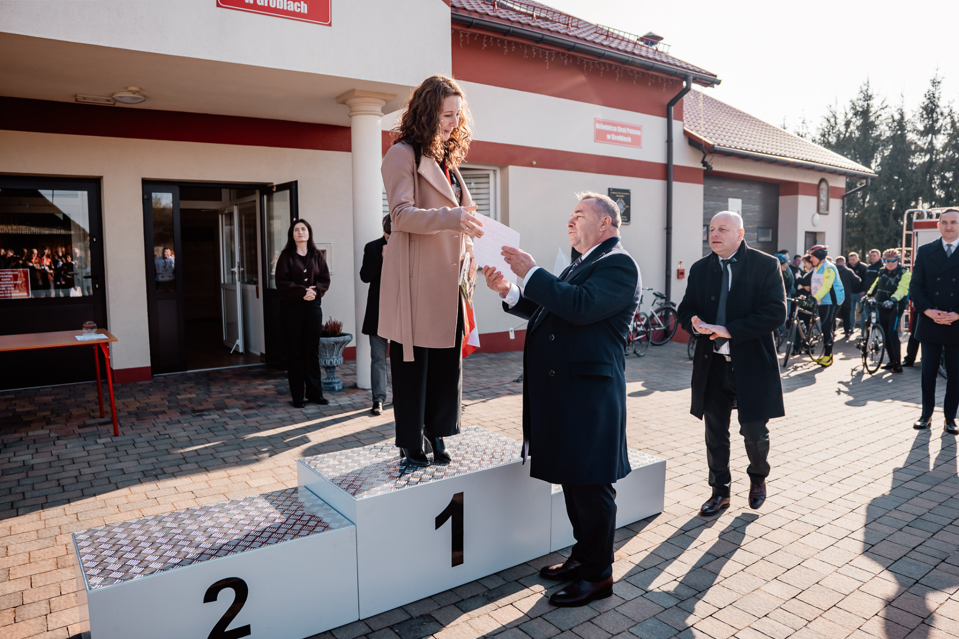 Hdimgec35515ba1b4e729fb8a57163654ae