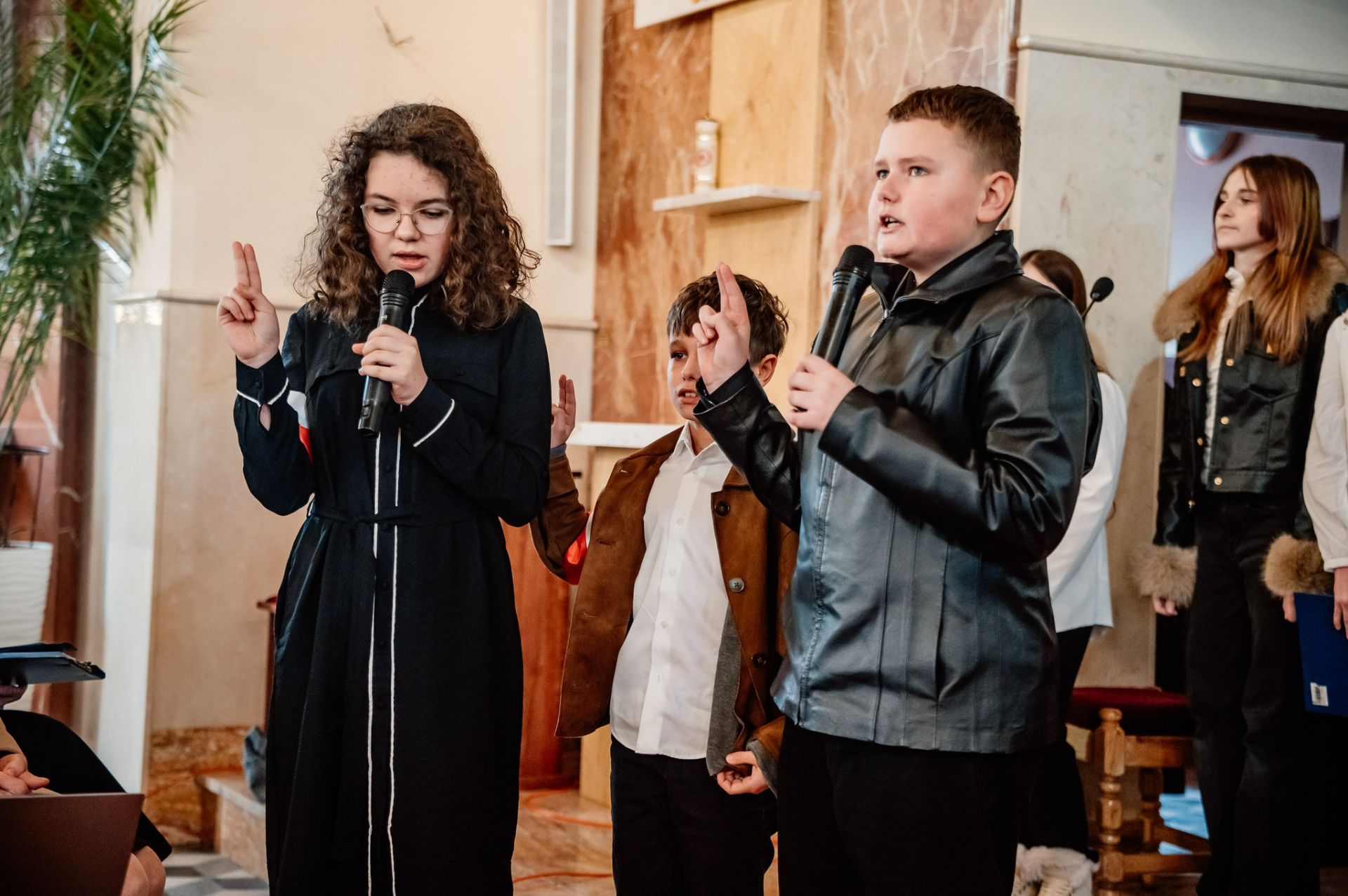 Hdimgef41b77ac3ad1b484501ed64d4ba4d