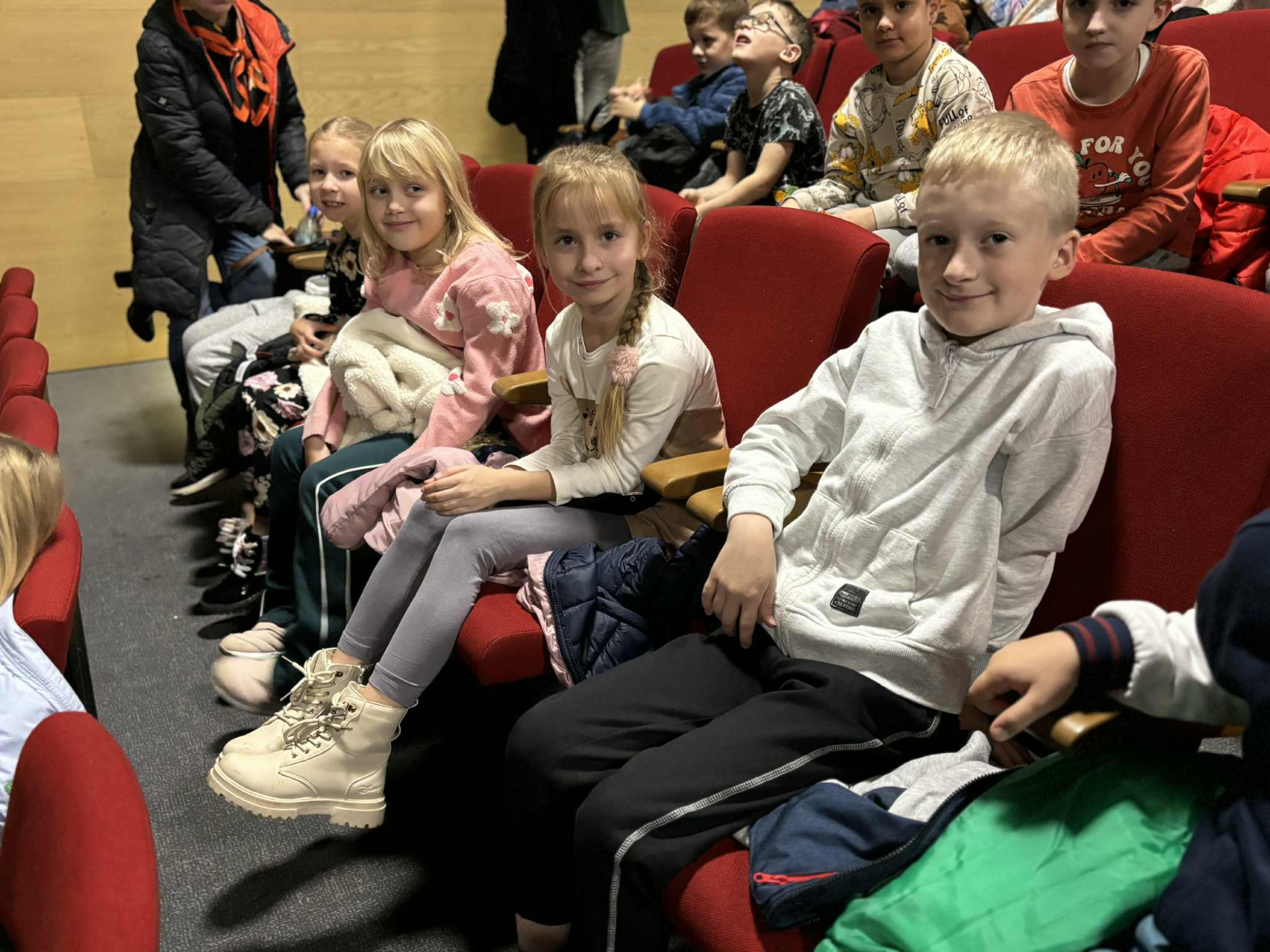 Hdimgebf97f8c3e1c8f5a3d8755ab2e51c4