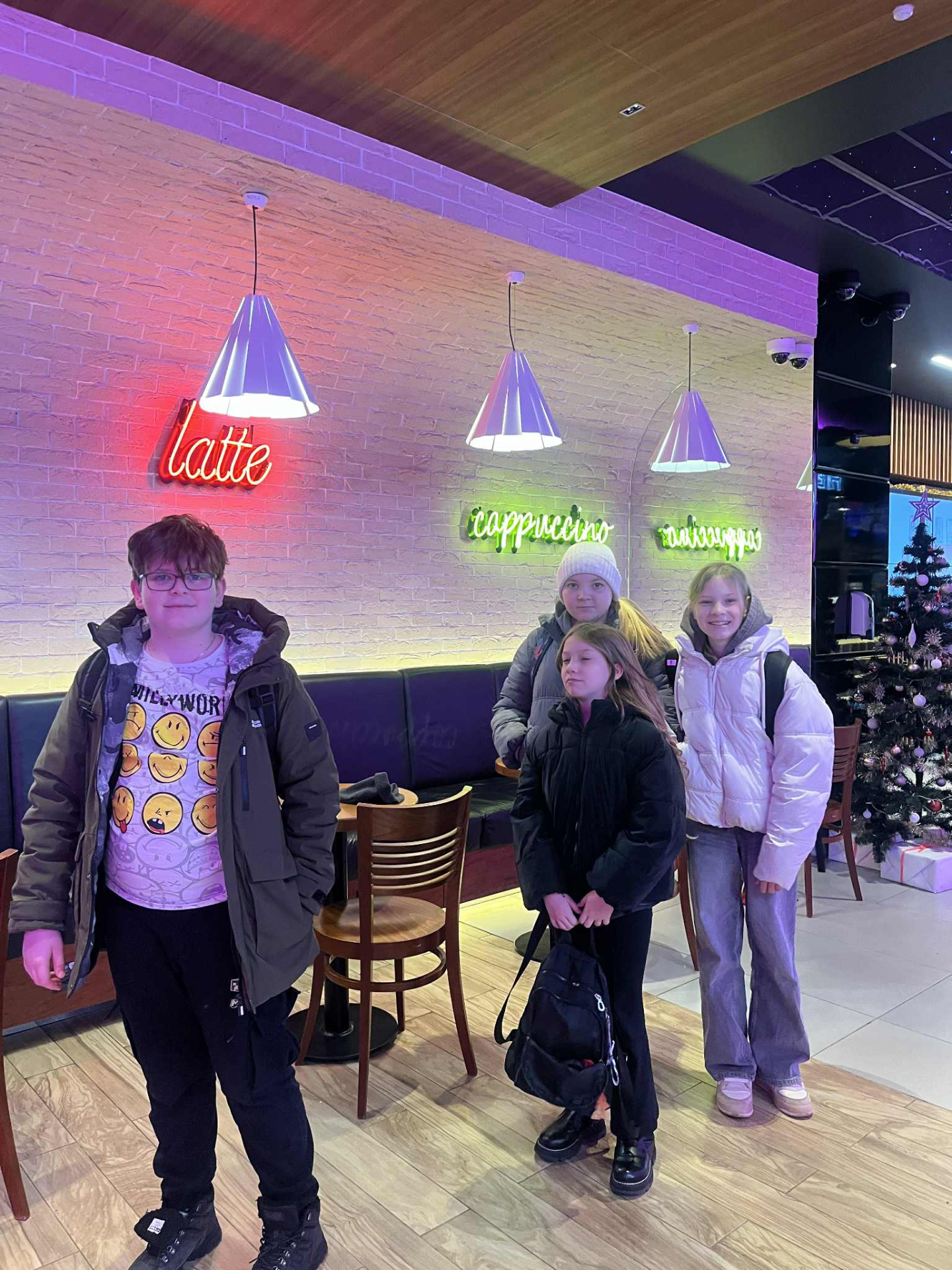 Hdimg9f51466efc8a9217e6819ea8a94142