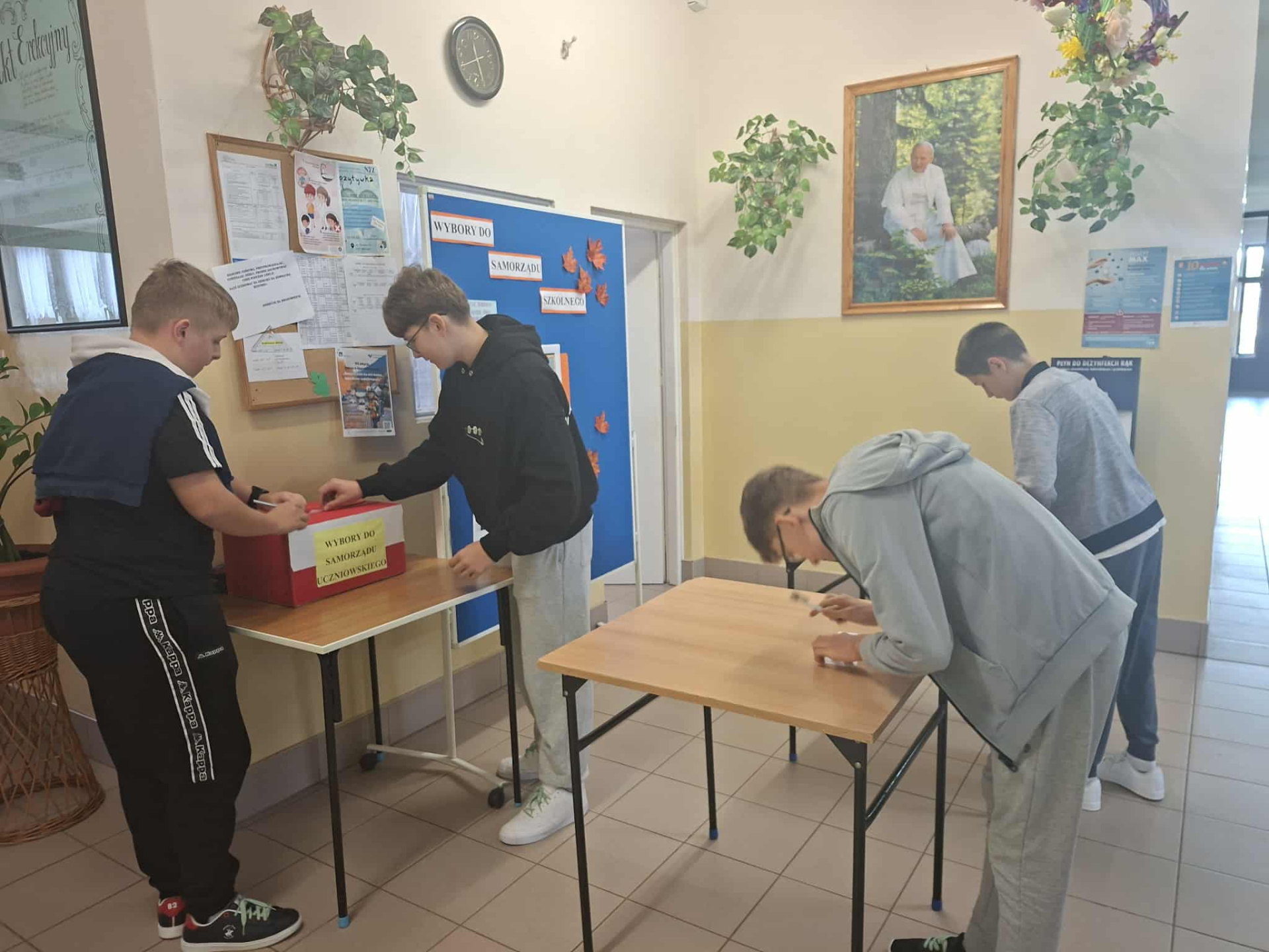 Hdimg745bc74426402ef5be10b8c256100f