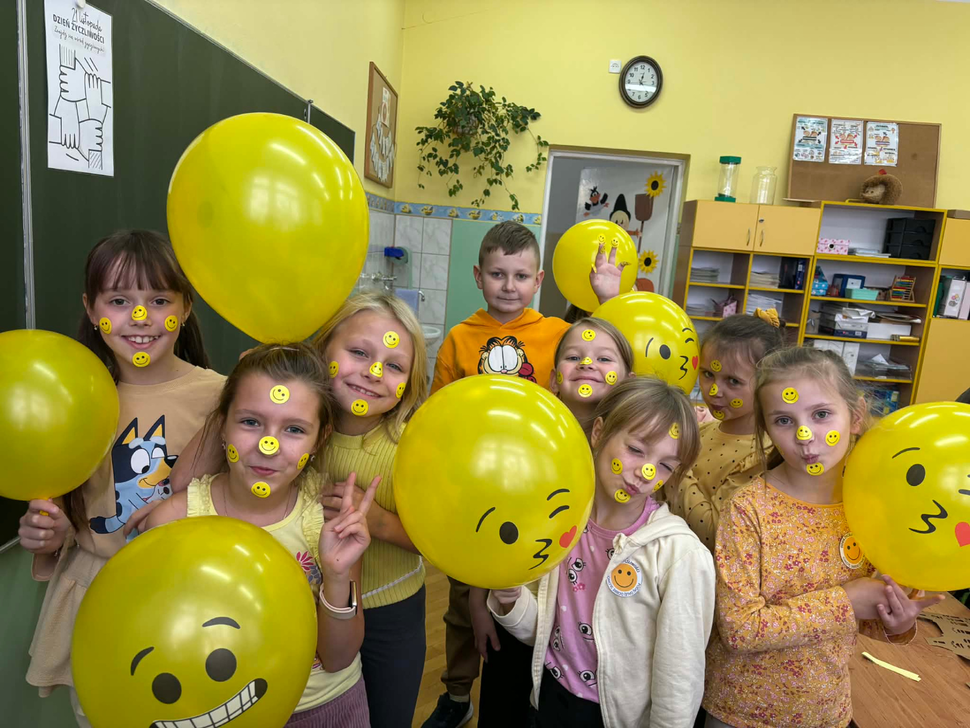 Hdimgd6f78464b78582fbdbe9b77538bd8f