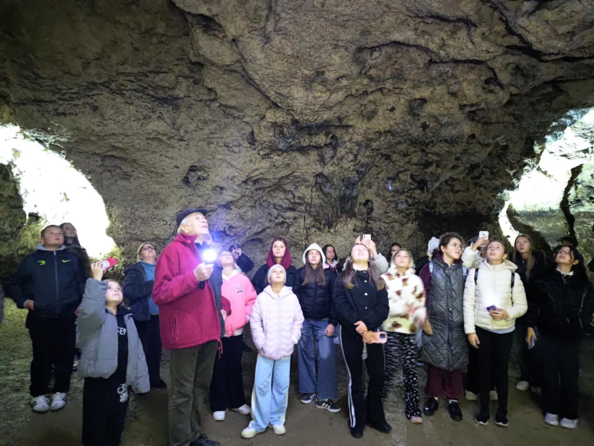 Hdimgd83349d3b8c606e022da83200df8a9