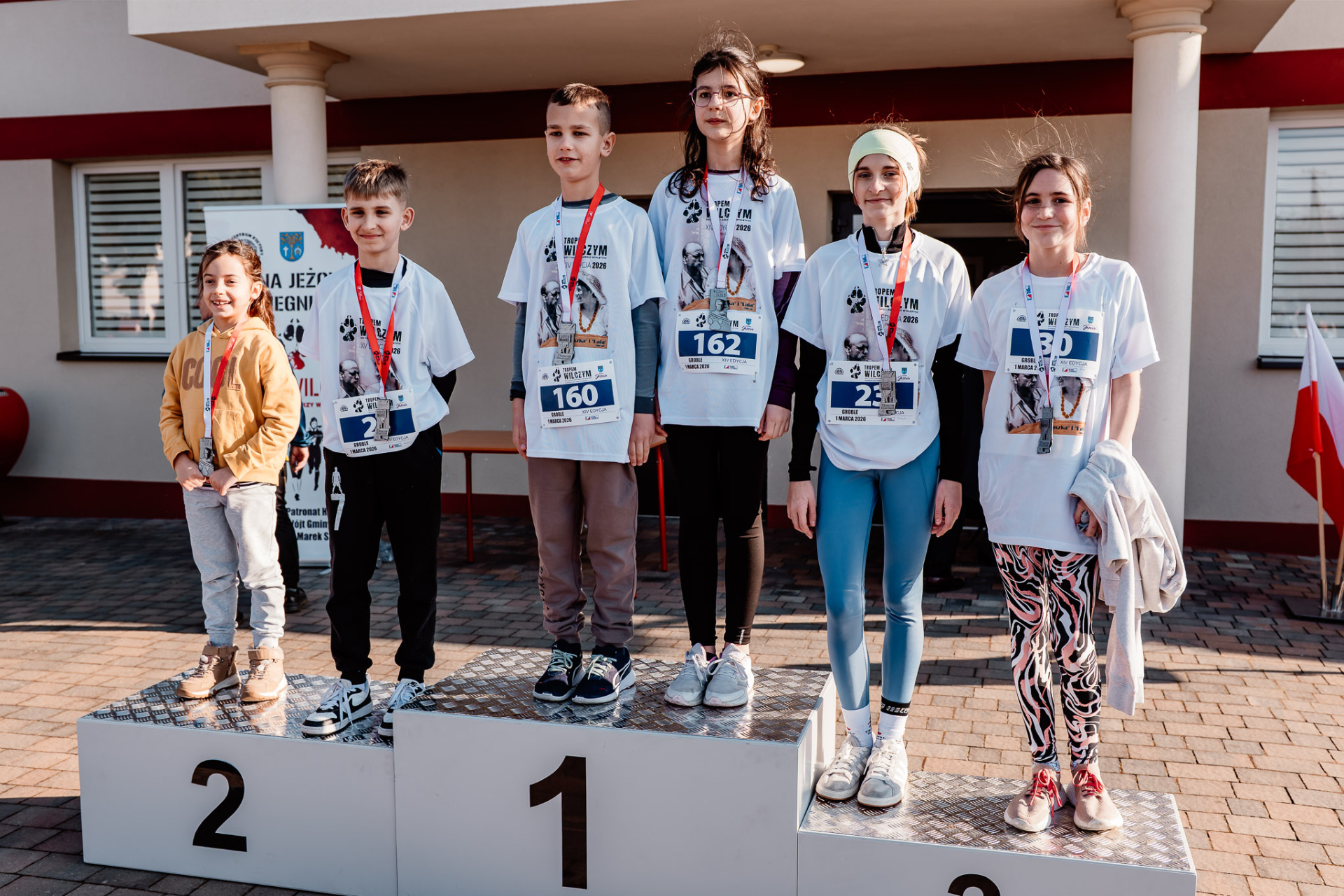 Hdimgd00240206e4446cc60710fe1cde62a