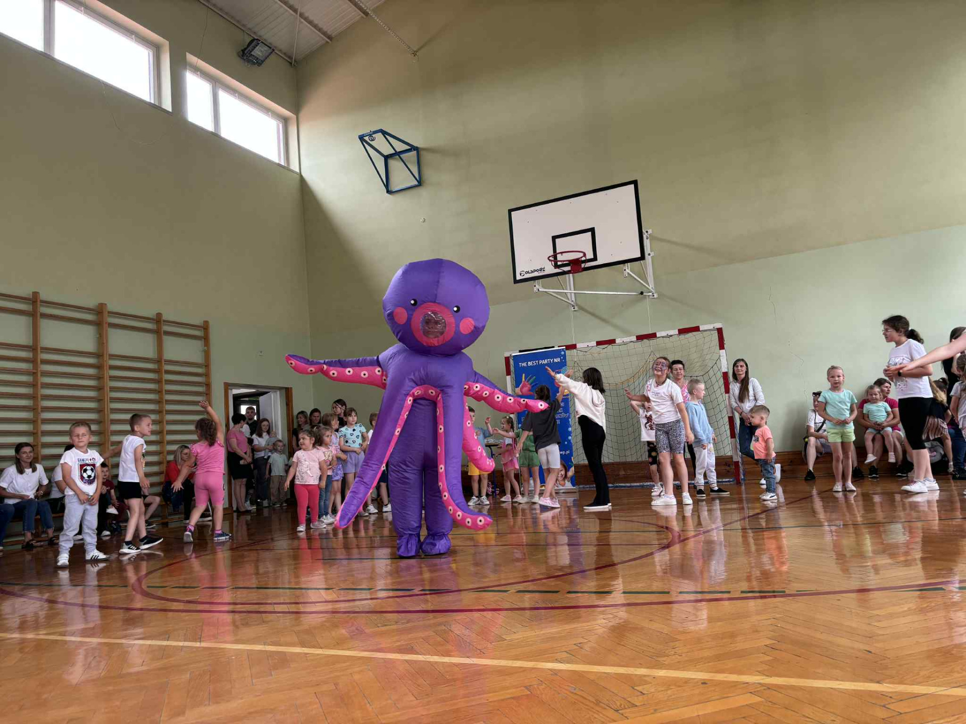 Hdimg80c6bed5a384b3a24e9bd3fd9df9a8