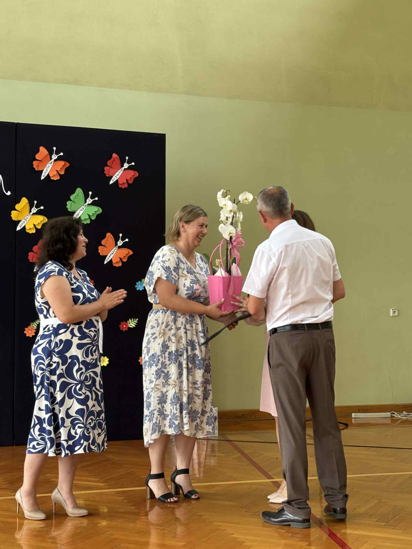 Hdimgb40123ec62e4a0d70d9172d769eb16