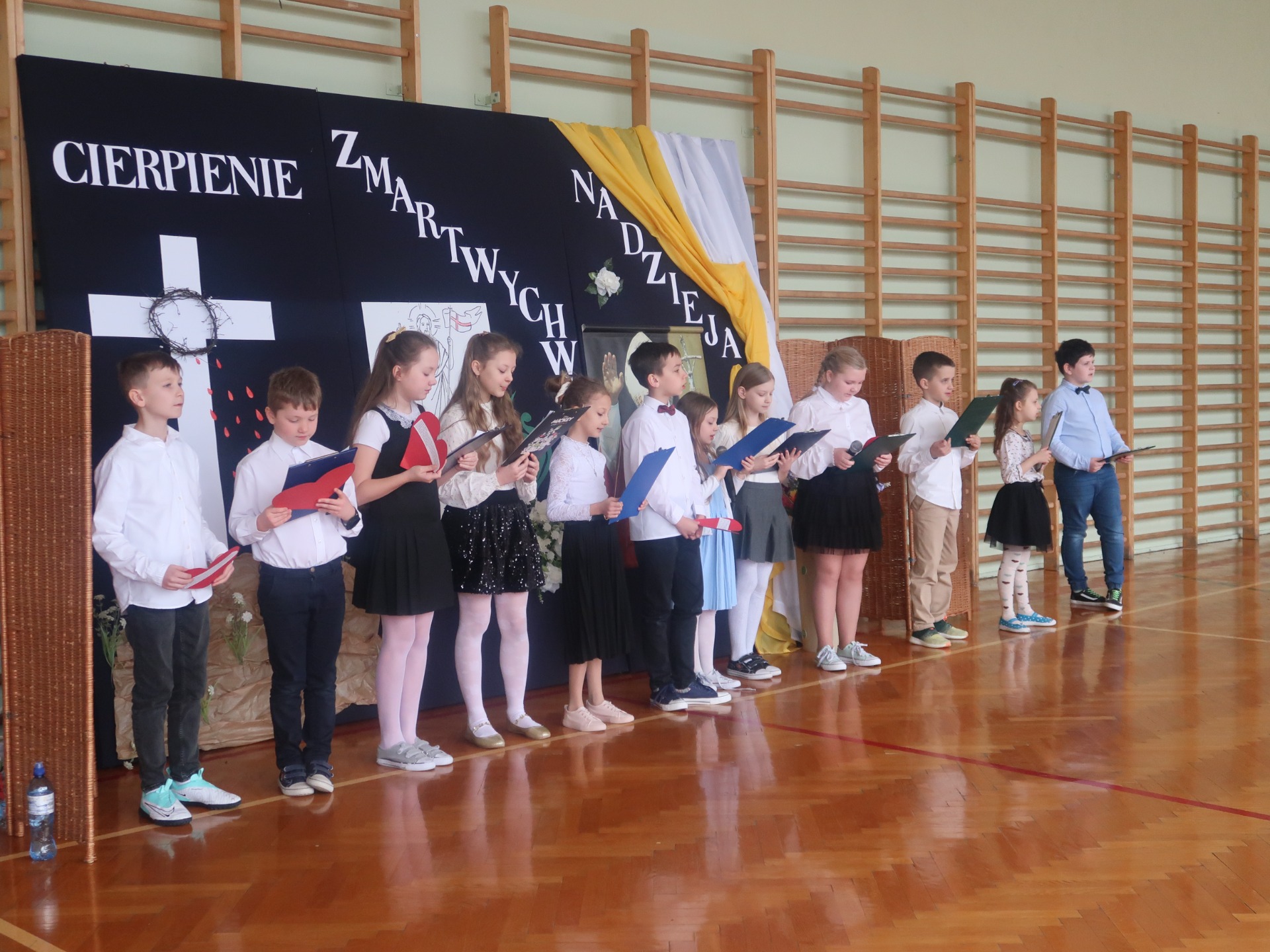 Hdimga25a0f7f3b34c54b56700cc7ab44f9