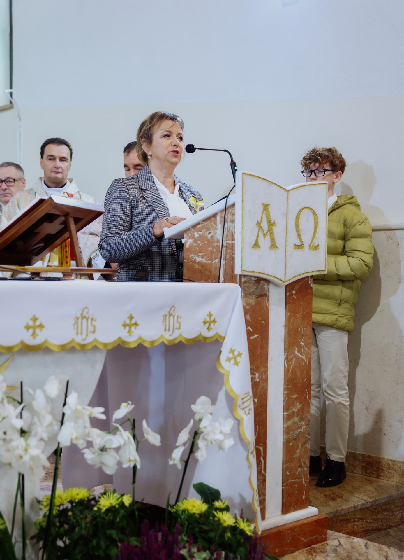 Hdimg99a0a9c8e85e079098bd18907ad46f