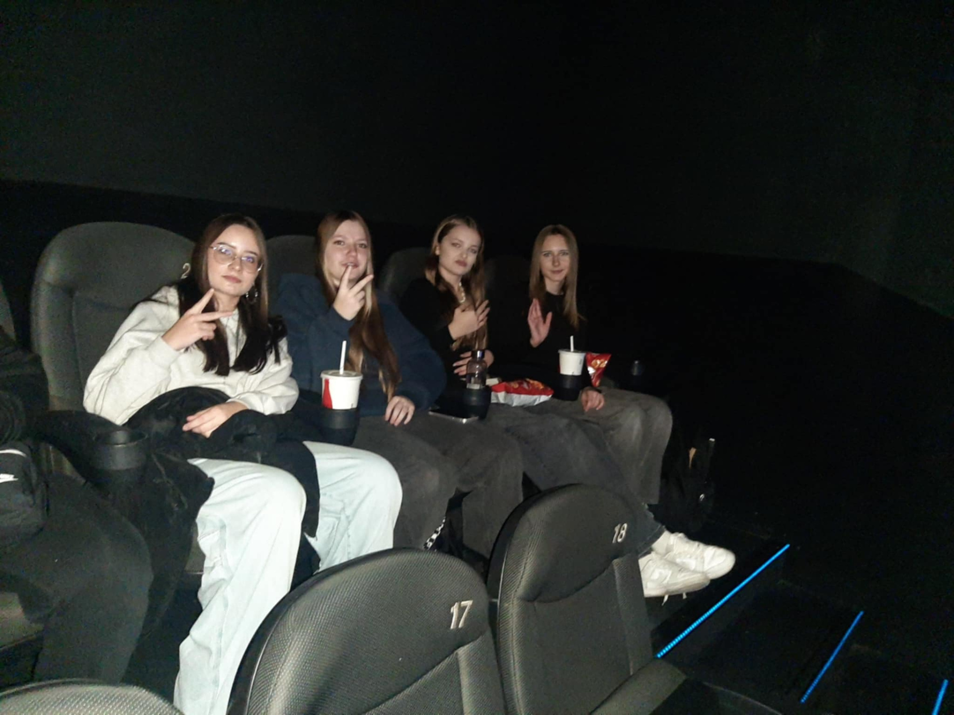 Hdimg26cad3825bc8c17c82273c6debe08f