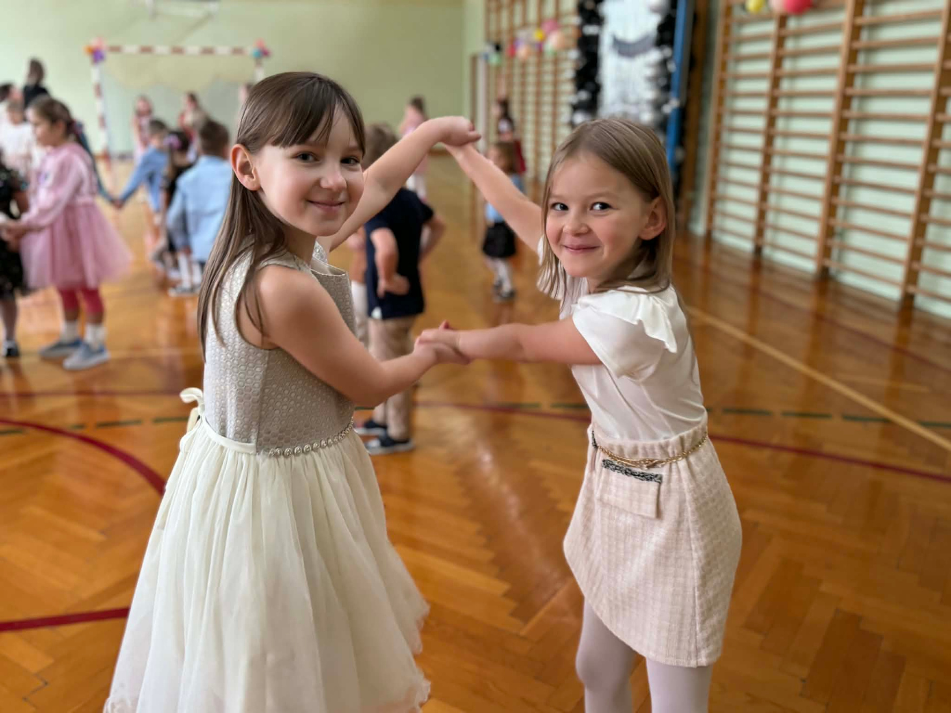 Hdimg4cc04e0367ec9ec292eb23e52b8c0b