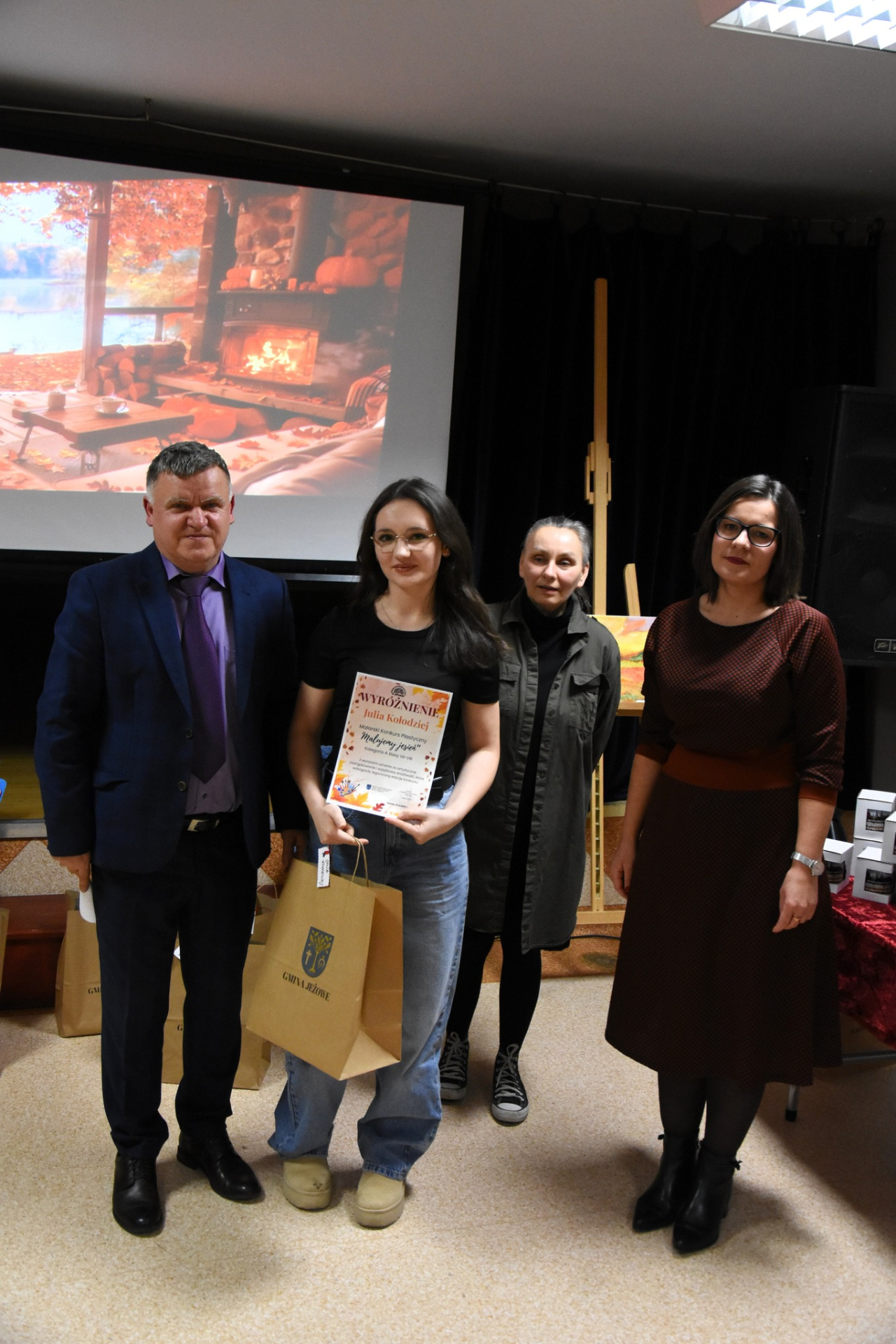 Hdimgf93755649b0b2f53b9f9df46aef151