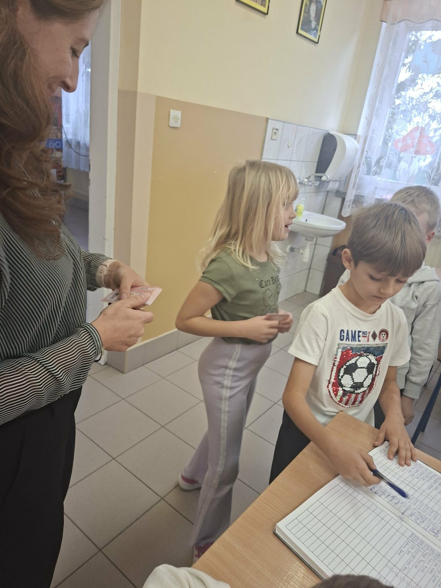 Hdimgd39667429454eae3e6e4c2ed1b7d30