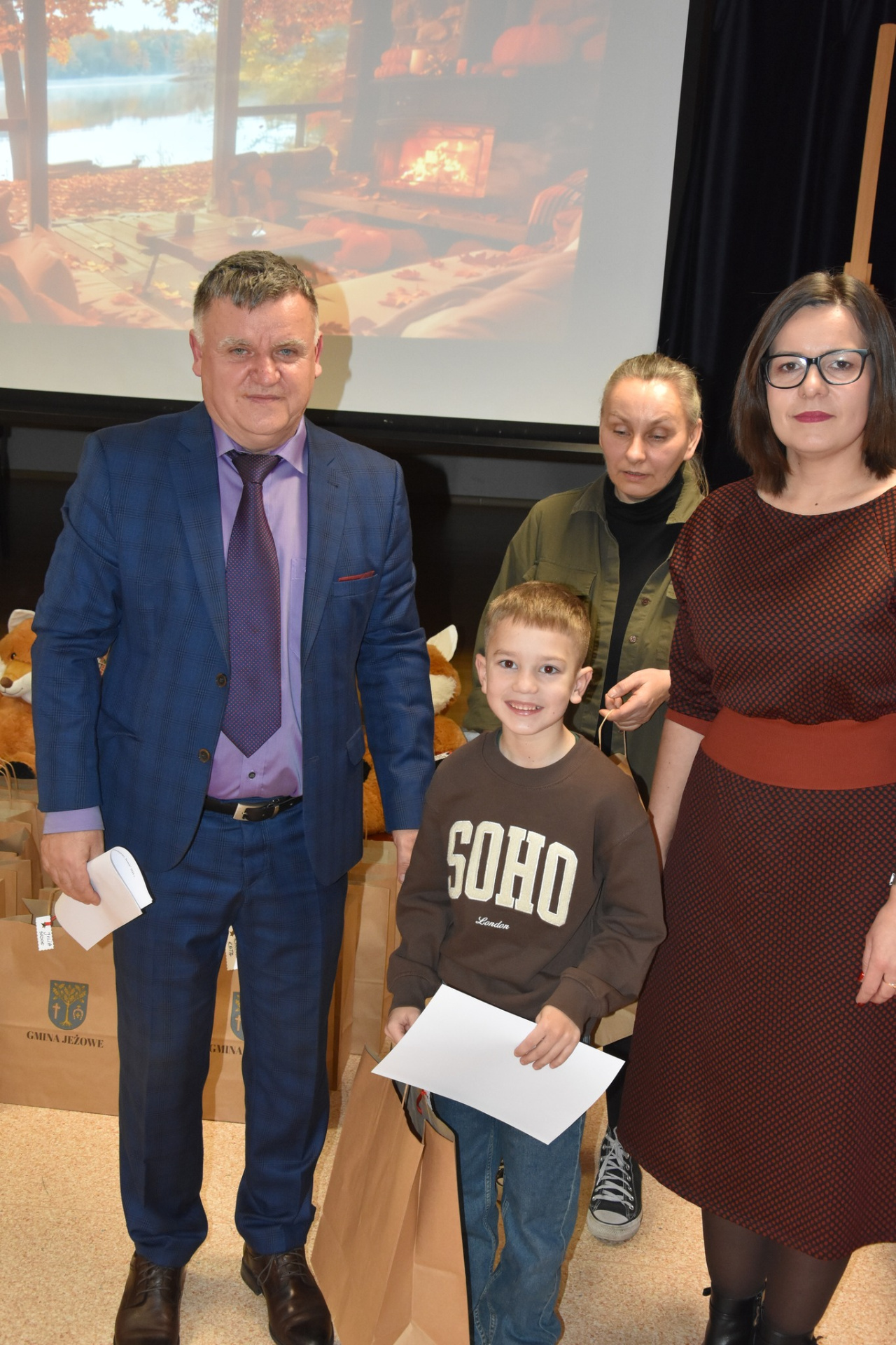 Hdimga53fbc6c84e34c2d7635a43ad2ac66