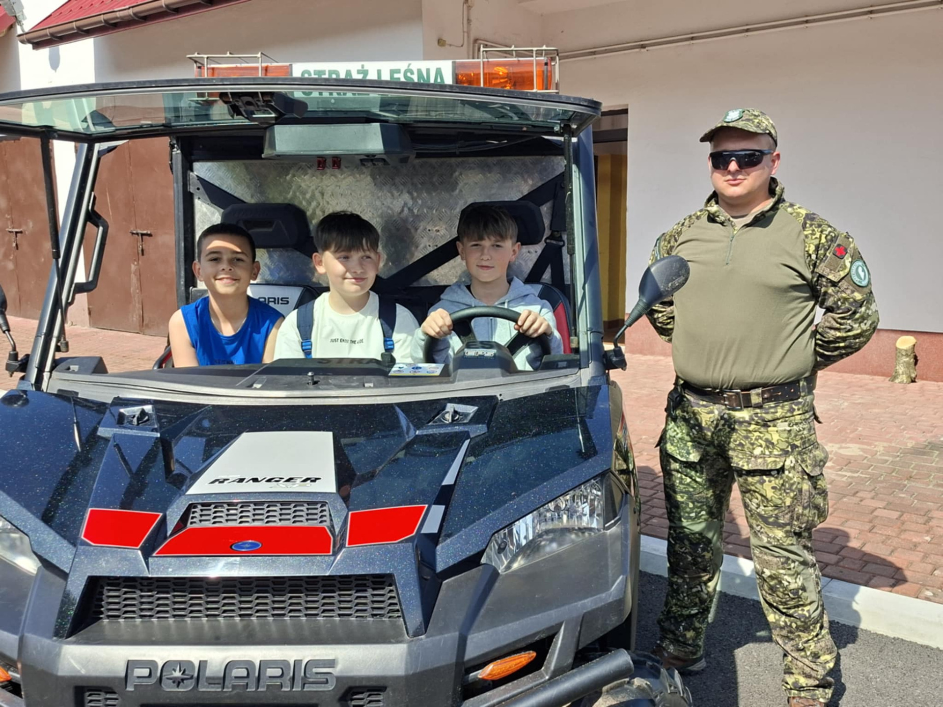 Hdimg01fb436147654102e6808201f204ac