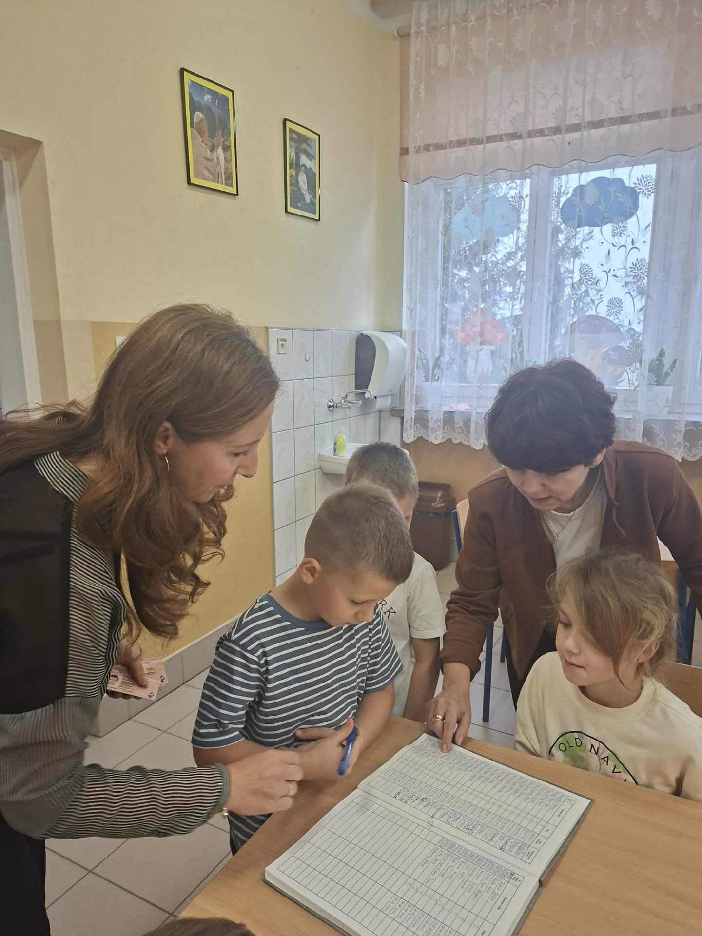 Hdimg4cb9ca75a6e95245fcbf681e2eb137