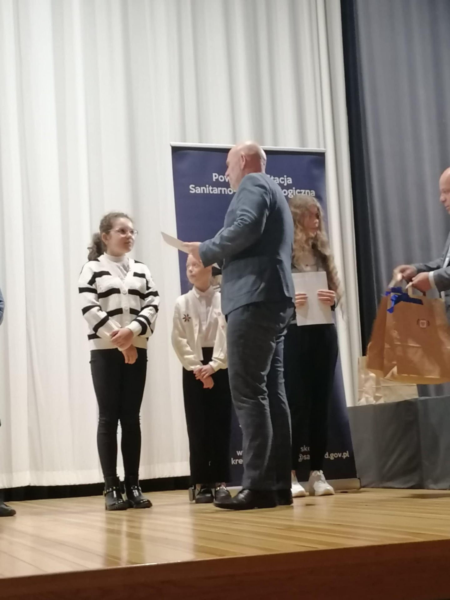 Hdimgc4a28100c76601faf595fcfa7a6e12