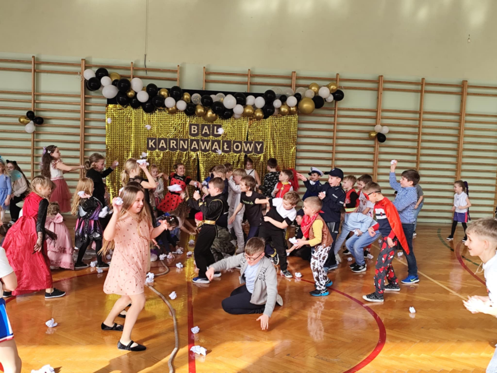 Hdimgfd499fd438cdfb863527b47dd893df