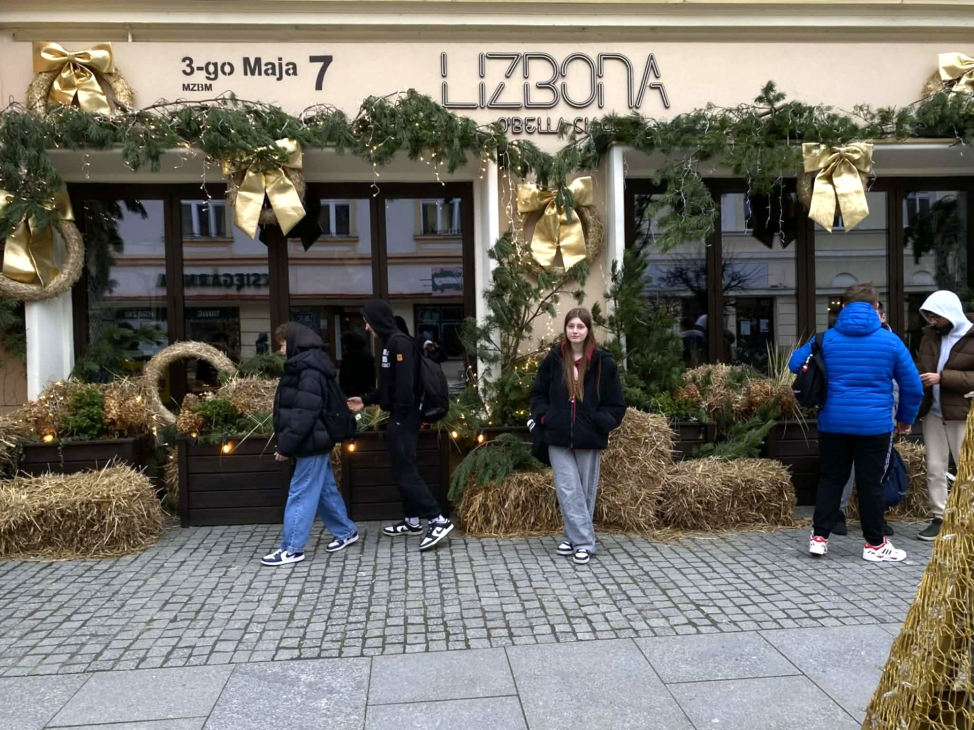 Hdimgf447c4bb918febc5b8b9c810e33ed6