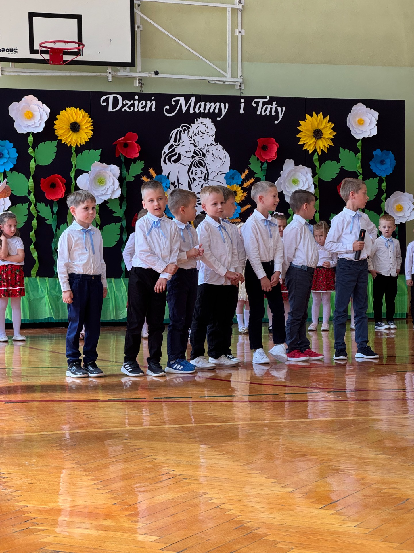 Hdimge0613385857beb1c3dd689276d4048