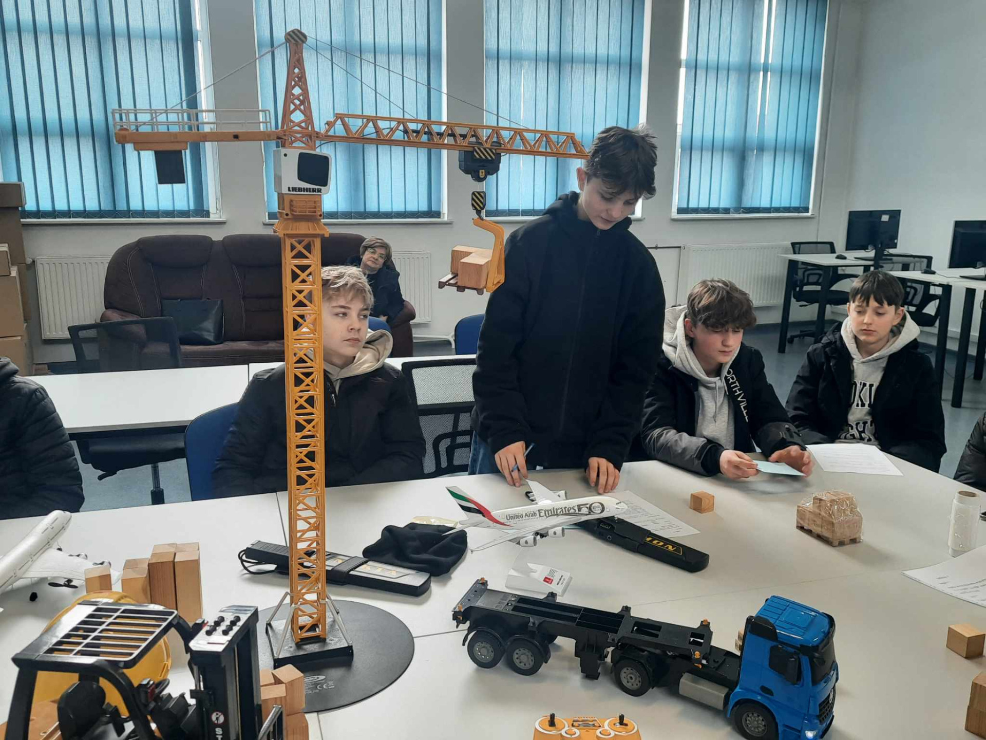 Hdimgf67c7a11d7601c3e4a6f23d5ef8f2b