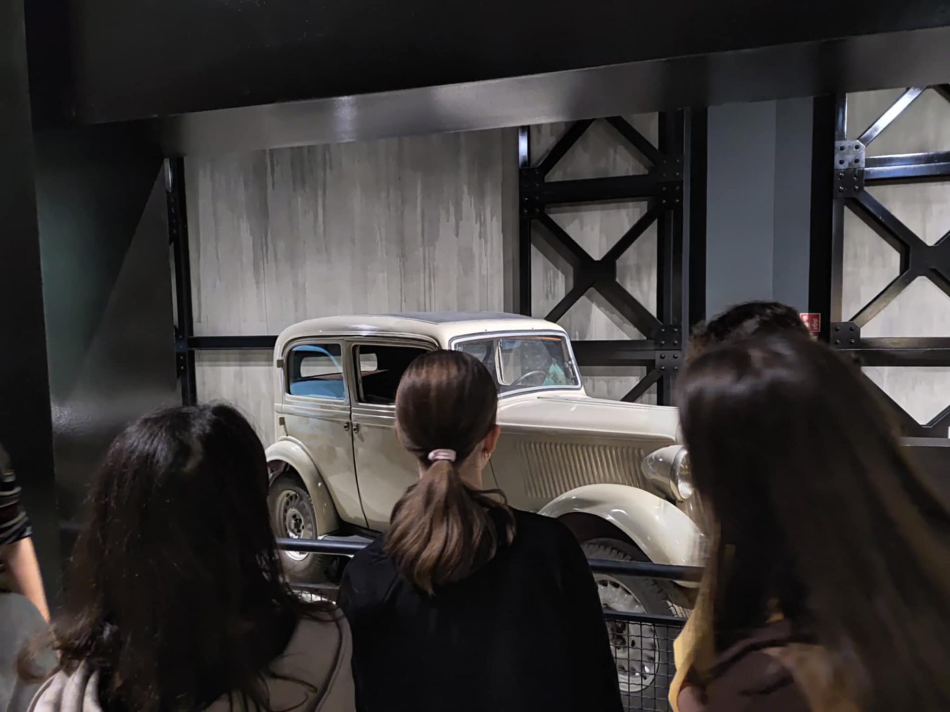 Hdimgdbaf6f4797aafd9d584c3b5b1877c1