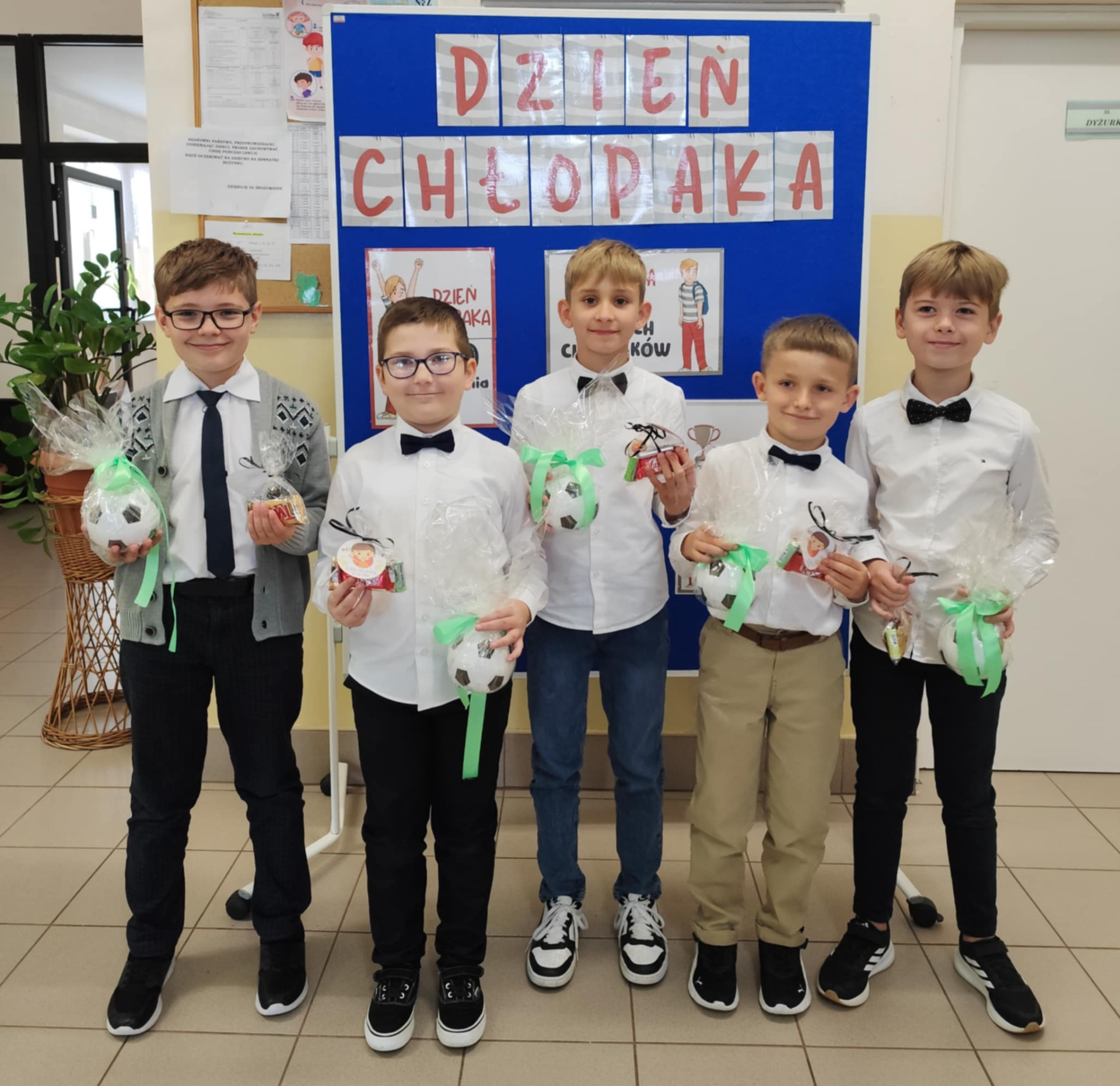 Hdimg82b1e73abda8c2e445b3947d5d5723